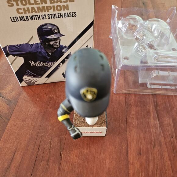 Jonathan Villar Milwaukee Brewers MLB baseball vintage 2000s bobblehead - Picture 2 of 5